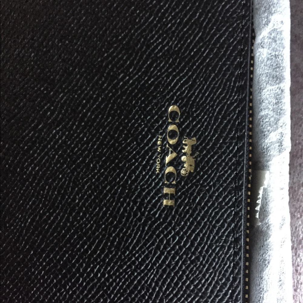 COACH Corner Zip Wristlet - Black